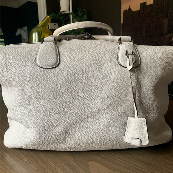COACH - Explorer Duffle in Chalk Pebbled Leather with Gunmetal Hardware - Picture 1 of 8